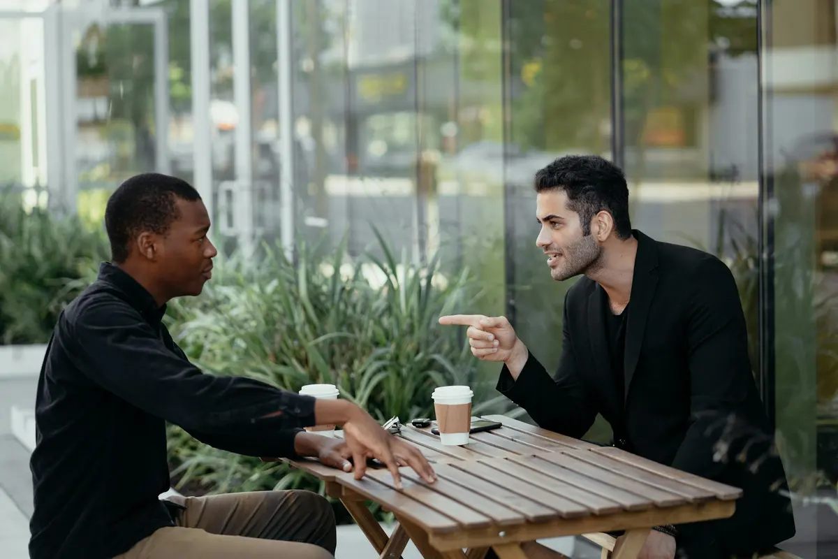 A private car conversation before telling a guy friend you like him